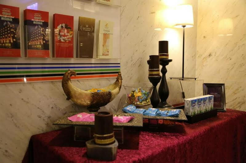 ホテル ニュー カリフォルニア 新店市 エクステリア 写真